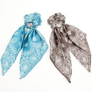 Shyanne Constance Bandana scrunchie set - NWT